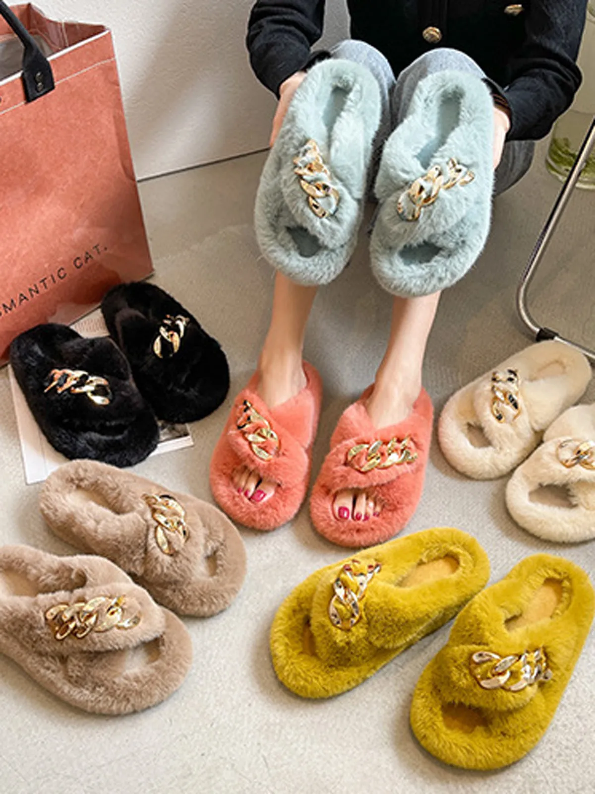 Chain Link Fuzzy Slippers - Yellow