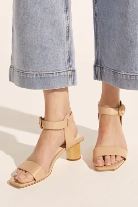 detour heel - sandcastle