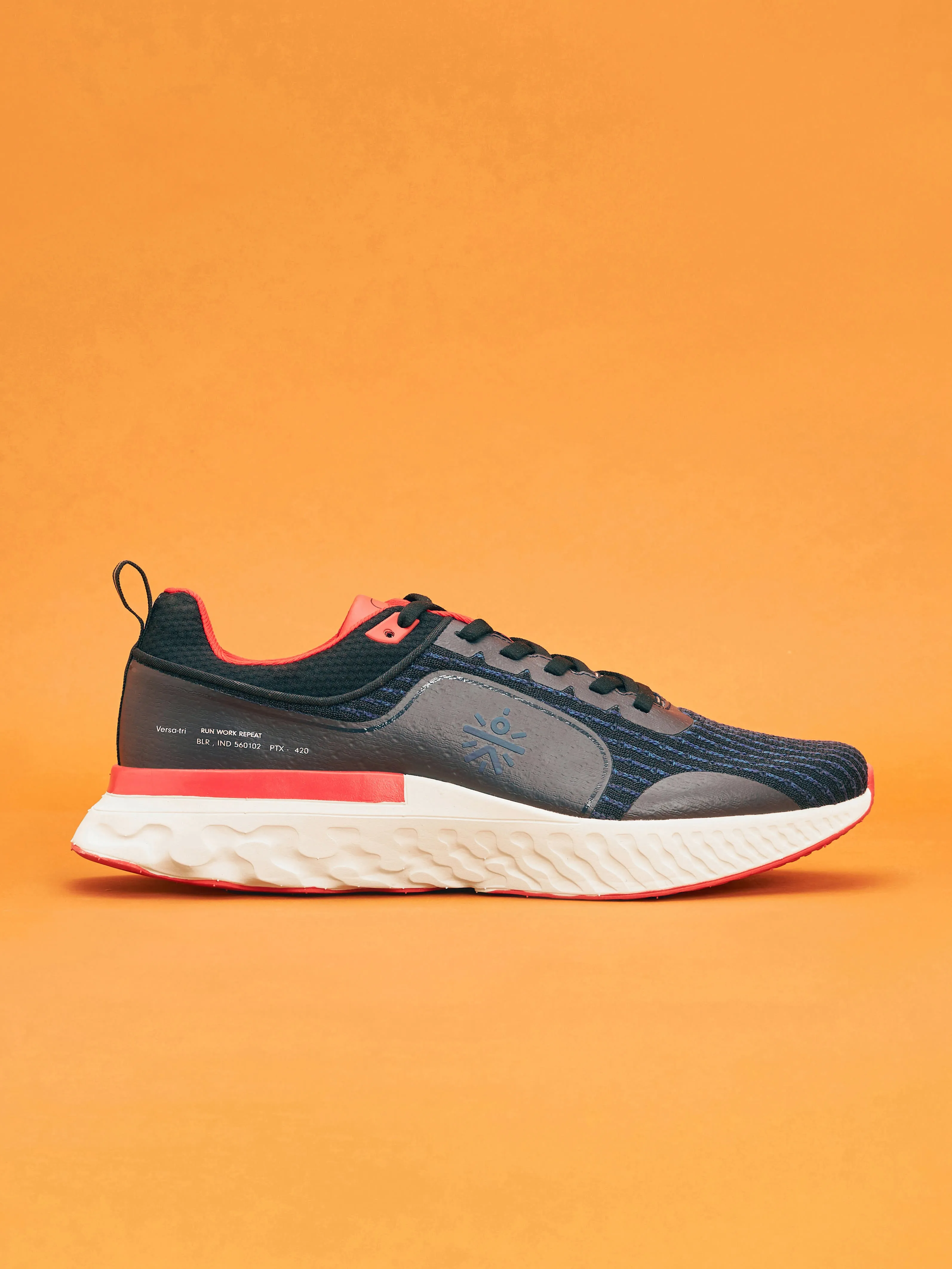 Versa Maze Men Running Shoes - Charcoal/Red