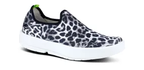 Women's OOmg eeZee Low Shoe - White Gray Cheetah (SALE)